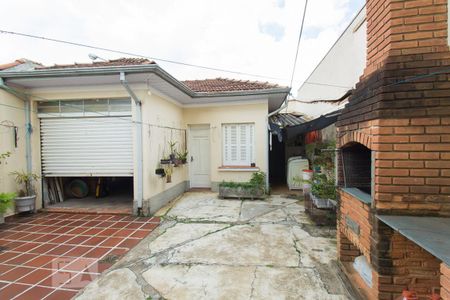 Casa à venda com 180m², 3 quartos e 6 vagasQuintal