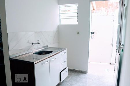Kitnet de casa para alugar com 1 quarto, 18m² em Vila das Mercês, São Paulo