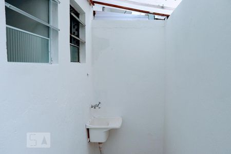Kitnet de casa para alugar com 1 quarto, 18m² em Vila das Mercês, São Paulo
