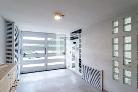 Casa à venda com 153m², 3 quartos e 2 vagas Casa à venda com 153m², 3 quartos e 2 vagasGaragem Casa 1