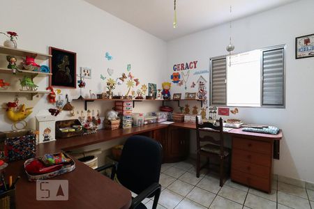 Casa à venda com 205m², 4 quartos e 2 vagasQuarto 3