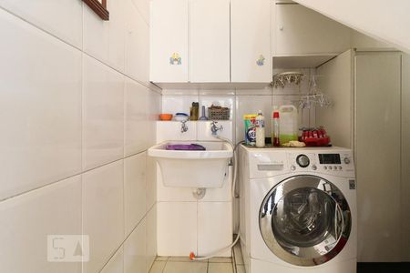 Casa à venda com 205m², 4 quartos e 2 vagasÁrea de Serviço