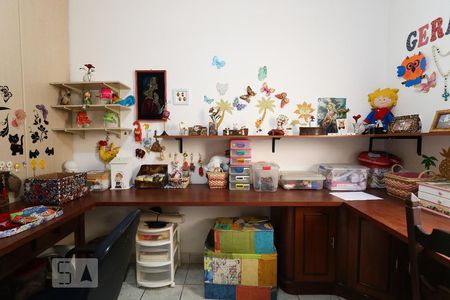 Casa à venda com 205m², 4 quartos e 2 vagasQuarto 3