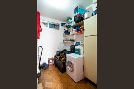 Casa à venda com 212m², 3 quartos e 4 vagas Casa à venda com 212m², 3 quartos e 4 vagasQuarto de Serviço