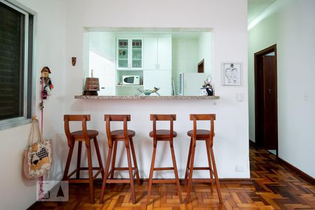 Casa à venda com 212m², 3 quartos e 4 vagas Casa à venda com 212m², 3 quartos e 4 vagasCopa