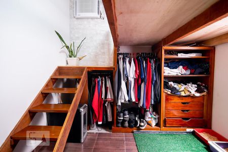 Casa à venda com 212m², 3 quartos e 4 vagas Casa à venda com 212m², 3 quartos e 4 vagasQuarto 2 - Suíte