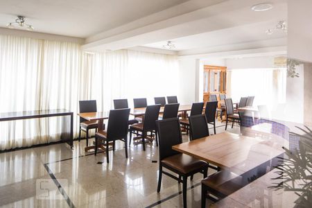 Apartamento para alugar com 48m², 1 quarto e 1 vaga Apartamento para alugar com 48m², 1 quarto e 1 vagaÁrea comum - Salão de festas