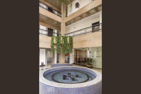 Apartamento para alugar com 48m², 1 quarto e 1 vaga Apartamento para alugar com 48m², 1 quarto e 1 vagaVista interna dos andares