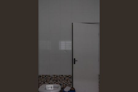 Casa à venda com 140m², 4 quartos e 2 vagasBanheiro 2