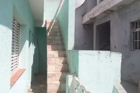 Casa à venda com 140m², 4 quartos e 2 vagasCorredor