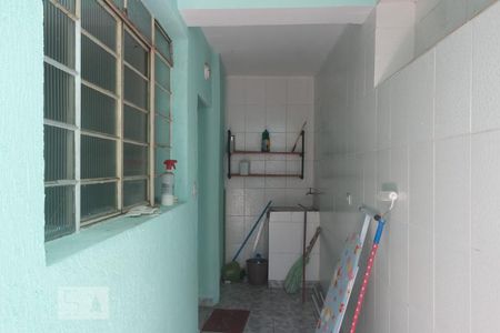 Casa à venda com 140m², 4 quartos e 2 vagasCorredor