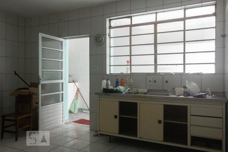 Casa à venda com 140m², 4 quartos e 2 vagasCozinha