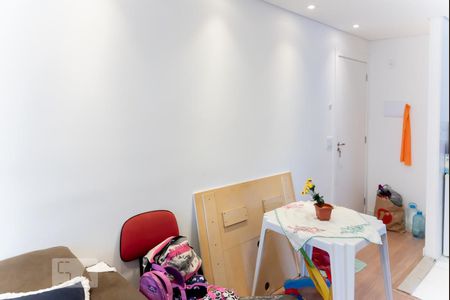 Sala de apartamento à venda com 2 quartos, 46m² em Itaquera, São Paulo