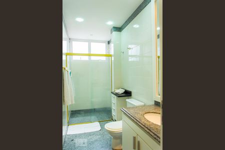 Apartamento à venda com 270m², 4 quartos e 3 vagas Apartamento à venda com 270m², 4 quartos e 3 vagasBanheiro da Suíte 3