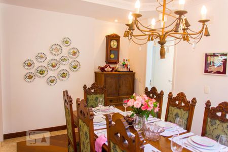 Apartamento à venda com 270m², 4 quartos e 3 vagas Apartamento à venda com 270m², 4 quartos e 3 vagasCopa