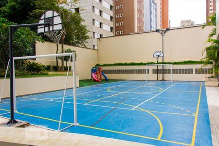 Apartamento à venda com 270m², 4 quartos e 3 vagas Apartamento à venda com 270m², 4 quartos e 3 vagasQuadra Esportiva