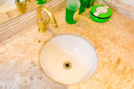 Apartamento à venda com 270m², 4 quartos e 3 vagas Apartamento à venda com 270m², 4 quartos e 3 vagasLavabo - Pia