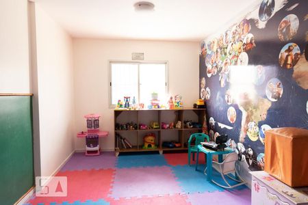 Apartamento à venda com 63m², 2 quartos e 1 vagaÁrea comum