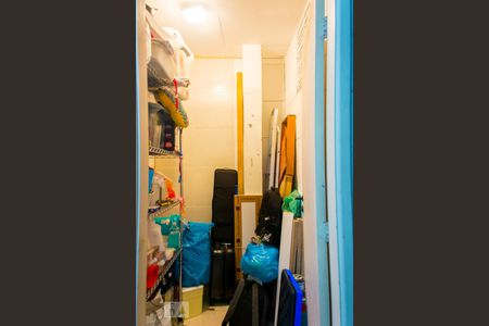 Apartamento à venda com 70m², 2 quartos e 2 vagas Apartamento à venda com 70m², 2 quartos e 2 vagasDepósito na garagem