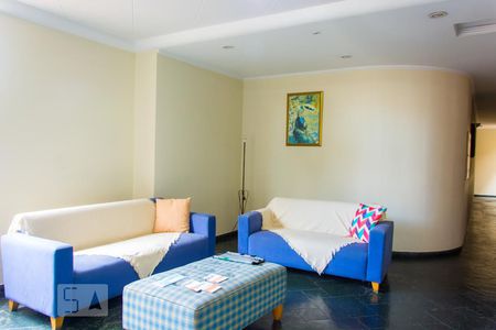 Apartamento à venda com 70m², 2 quartos e 2 vagas Apartamento à venda com 70m², 2 quartos e 2 vagasHall de Entrada