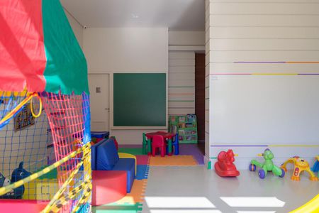 Apartamento à venda com 146m², 3 quartos e 2 vagas Apartamento à venda com 146m², 3 quartos e 2 vagasÁrea comum - Brinquedoteca