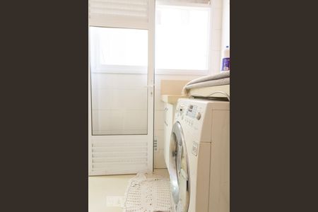 Apartamento à venda com 146m², 3 quartos e 2 vagas Apartamento à venda com 146m², 3 quartos e 2 vagasÁrea de Serviço