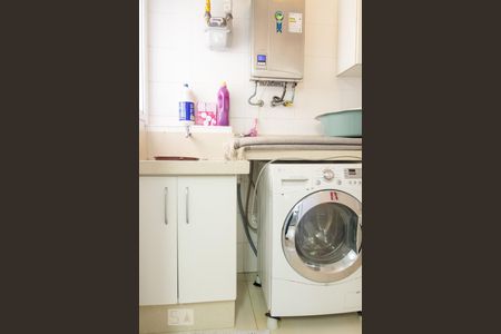 Apartamento à venda com 146m², 3 quartos e 2 vagas Apartamento à venda com 146m², 3 quartos e 2 vagasÁrea de Serviço