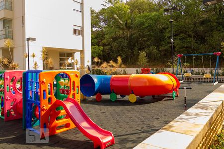 Apartamento à venda com 146m², 3 quartos e 2 vagas Apartamento à venda com 146m², 3 quartos e 2 vagasÁrea Comum - Playground