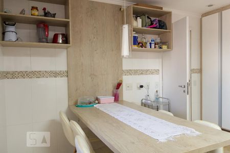 Apartamento à venda com 146m², 3 quartos e 2 vagas Apartamento à venda com 146m², 3 quartos e 2 vagasCozinha