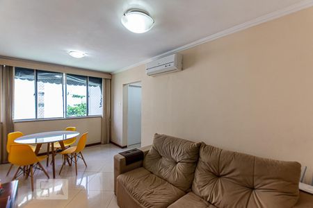 Sala de apartamento para alugar com 2 quartos, 70m² em Fonseca, Niterói
