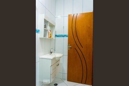 Casa à venda com 170m², 3 quartos e 6 vagasBanheiro da Suíte 2