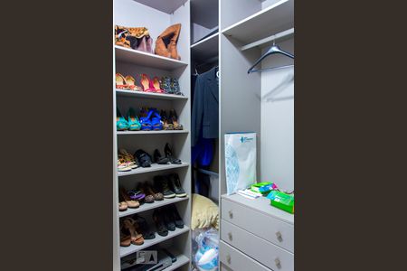 Casa à venda com 170m², 3 quartos e 6 vagasCloset do Quarto 3