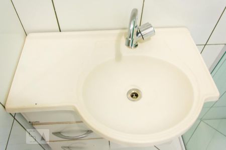 Casa à venda com 170m², 3 quartos e 6 vagasBanheiro da Suíte 3 - Pia