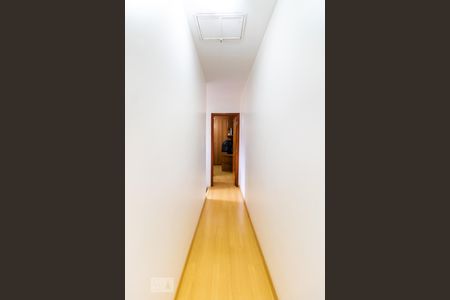 Casa à venda com 125m², 3 quartos e 4 vagasCorredor