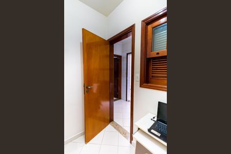 Casa à venda com 125m², 3 quartos e 4 vagasQuarto de Serviço