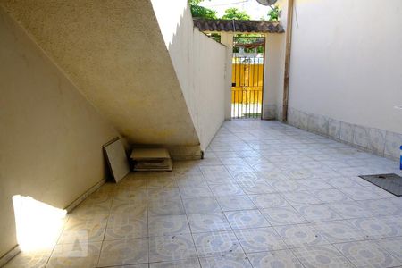 Vista do quarto 1 de casa para alugar com 2 quartos, 75m² em Taquara, Rio de Janeiro