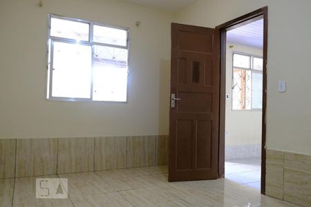 Quarto 1 de casa para alugar com 2 quartos, 75m² em Taquara, Rio de Janeiro