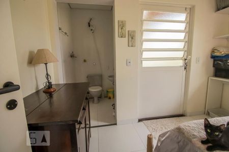 Casa à venda com 167m², 4 quartos e 4 vagas Casa à venda com 167m², 4 quartos e 4 vagasQuarto de Serviço