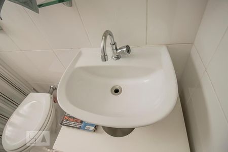 Casa à venda com 167m², 4 quartos e 4 vagas Casa à venda com 167m², 4 quartos e 4 vagasBanheiro 1