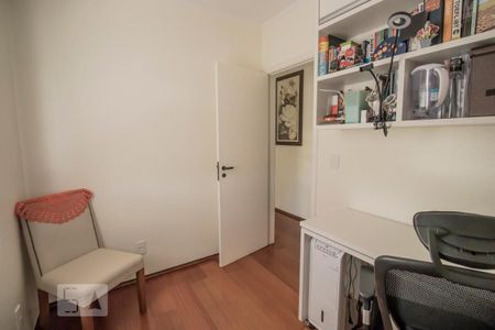 Casa à venda com 167m², 4 quartos e 4 vagas Casa à venda com 167m², 4 quartos e 4 vagasQuarto 2