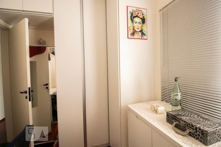 Casa à venda com 167m², 4 quartos e 4 vagas Casa à venda com 167m², 4 quartos e 4 vagasQuarto 1