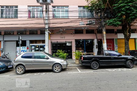 Apartamento à venda com 80m², 2 quartos e sem vagaEntrada