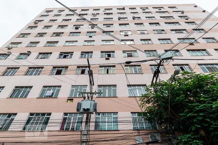 Apartamento à venda com 80m², 2 quartos e sem vagaFachada 