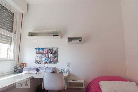 Apartamento à venda com 97m², 4 quartos e 2 vagasquarto 2