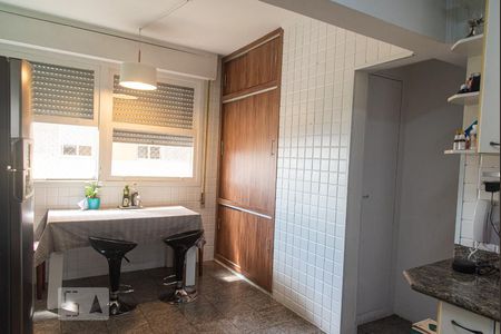 Apartamento à venda com 97m², 4 quartos e 2 vagasCozinha