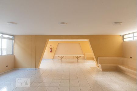 Apartamento à venda com 97m², 4 quartos e 2 vagasÁrea comum - Salão de festas