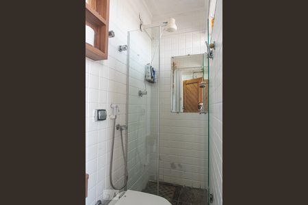 Apartamento à venda com 97m², 4 quartos e 2 vagasBanheiro de Serviço