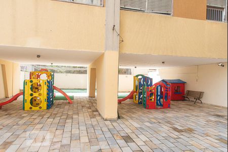 Apartamento à venda com 97m², 4 quartos e 2 vagasÁrea Comum - Playground