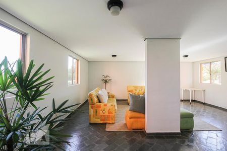 Apartamento à venda com 73m², 3 quartos e 1 vaga Apartamento à venda com 73m², 3 quartos e 1 vagaHall