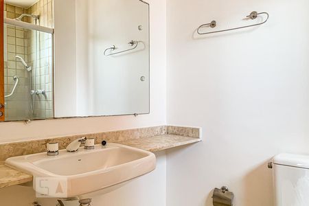 Apartamento à venda com 73m², 3 quartos e 1 vaga Apartamento à venda com 73m², 3 quartos e 1 vagaBanheiro do Quarto 3